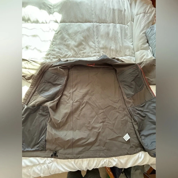 L.L. BEAN Men's All-Terrain Soft-Shell Jacket - Picture 7 of 11